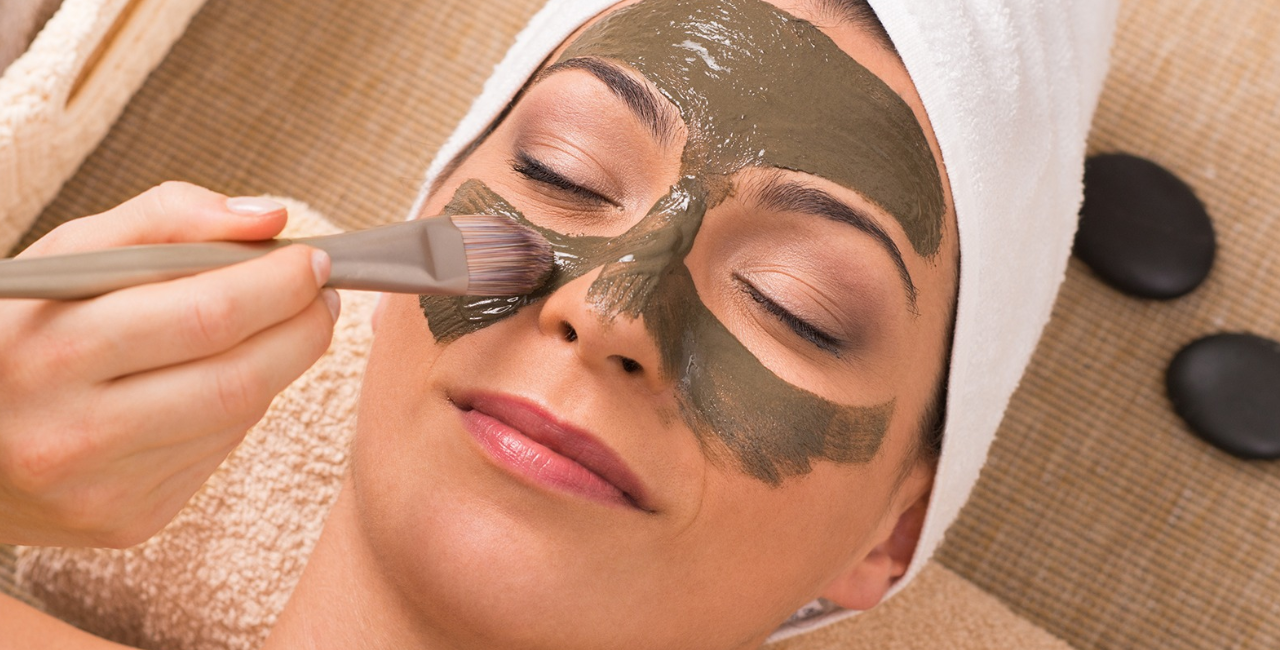 Skincare natural: Como preparar sua máscara de argila usando chás em vez de água